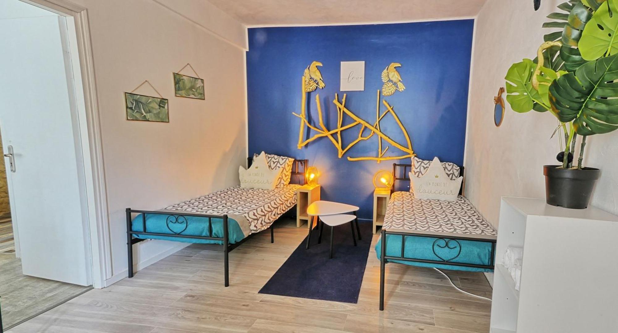 Hotel A 2 Pas D Azay Neuil Exterior foto